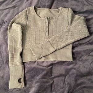 Aerie Thermal Quarter-button shirt with thumb holes, size S